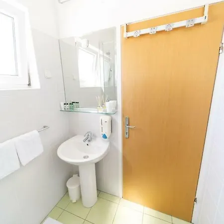 Ive Apartment *