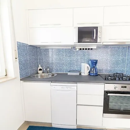 Ive Apartment *