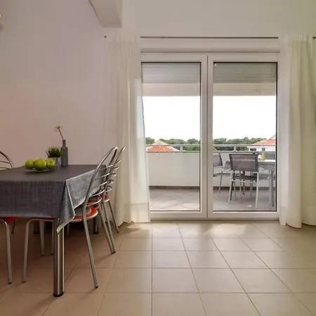 Ive Apartment *